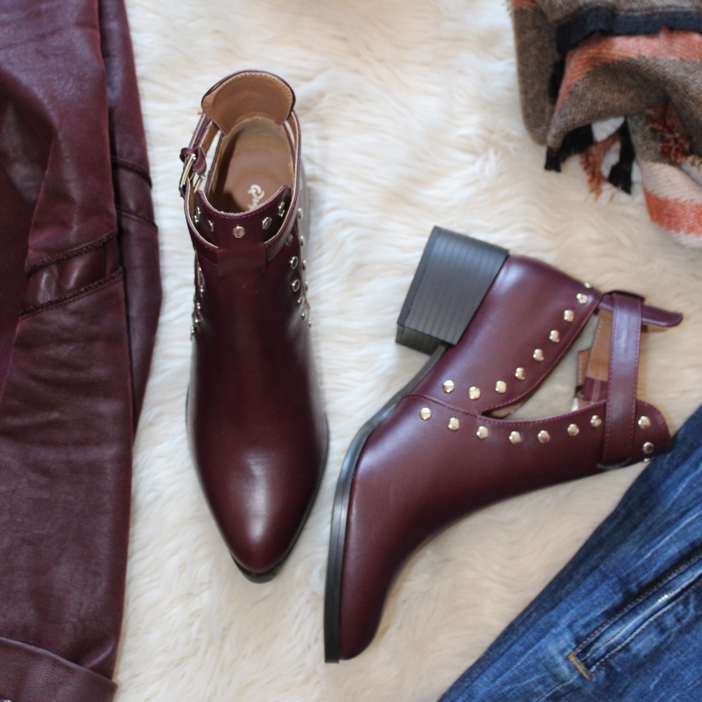 📣LAST PAIR//The Georgia// Burgundy cutout Bootie - Picture 3 of 7